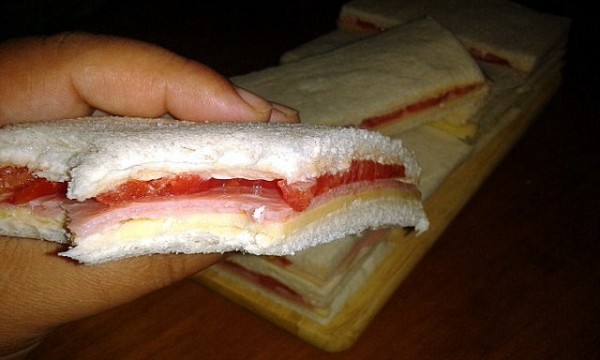 Cómo hacer Sandwiches de Miga Argentinos