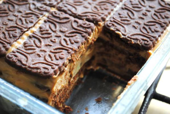 Chocotorta: Torta de chocolinas y dulce de leche Cocina con Laura