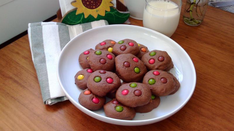Galletas de Nutella con Lacasitos {M&M's chocolate cookies}